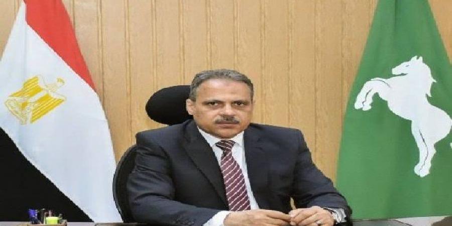 محافظ الشرقية يُقرر إيقاف خدمات 9 من العاملين بالأقسام الهندسية بأبوحماد - الكويت الاخباري