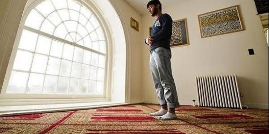 هل يجوز أداء صلاة الضحى بأربع ركعات متصلة وتشهدين؟.. أمين الفتوى يجيب - الكويت الاخباري