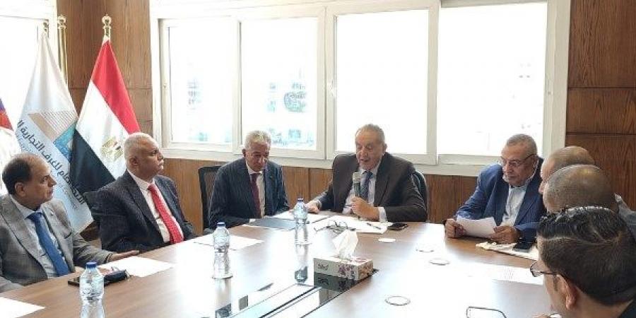 الوكيل يوافق على مقترح شعبة المواد الغذائية لتحويل 40 ألف منفذ تمويني إلى سلاسل تجارية - الكويت الاخباري