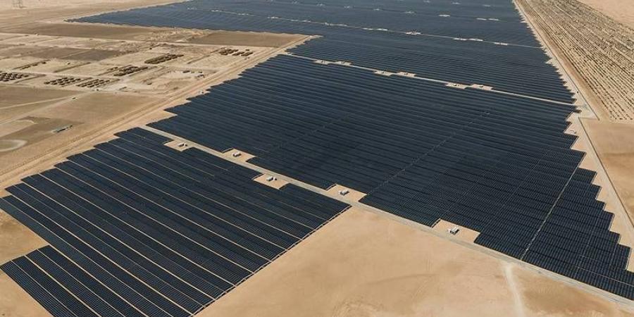 «مصدر» وائتلاف شركات تستكمل الإغلاق المالي لمشروع طاقة شمسية سعودي - الكويت الاخباري
