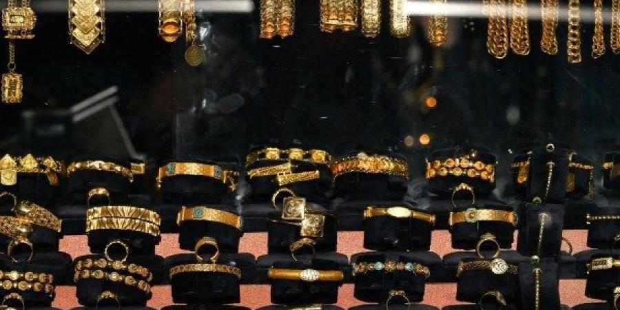 الذهب يرتفع من أدنى مستوياته في 3 أسابيع مع ترقب ندوة الفيدرالي الأمريكي - الكويت الاخباري