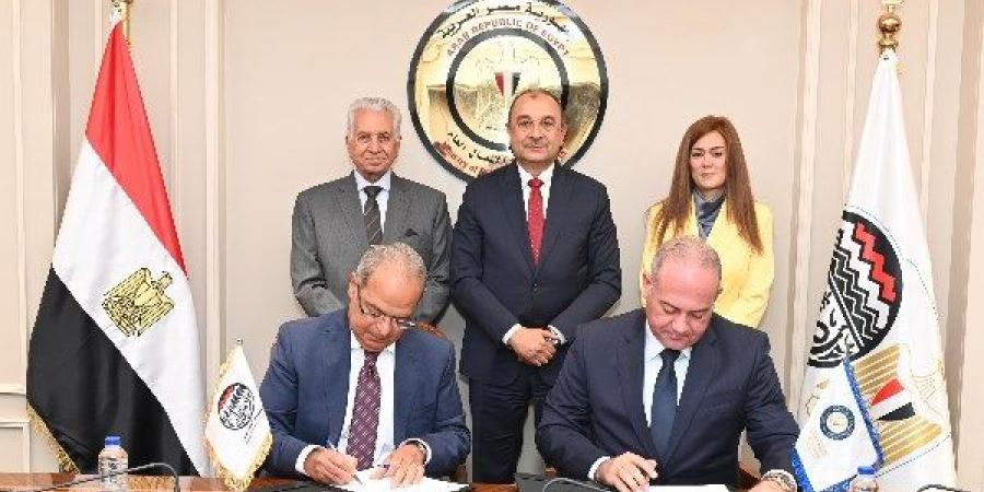 توقيع بروتوكول تعاون بين وزارة قطاع الأعمال والأكاديمية العربية للعلوم الإدارية - الكويت الاخباري