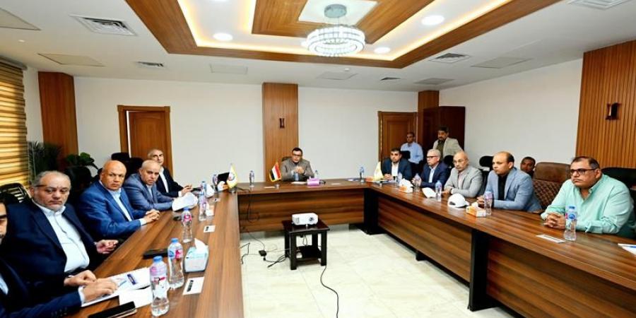 وزير الإسكان يتابع ملف تقنين الأراضي بالعبور الجديدة والشروق - الكويت الاخباري