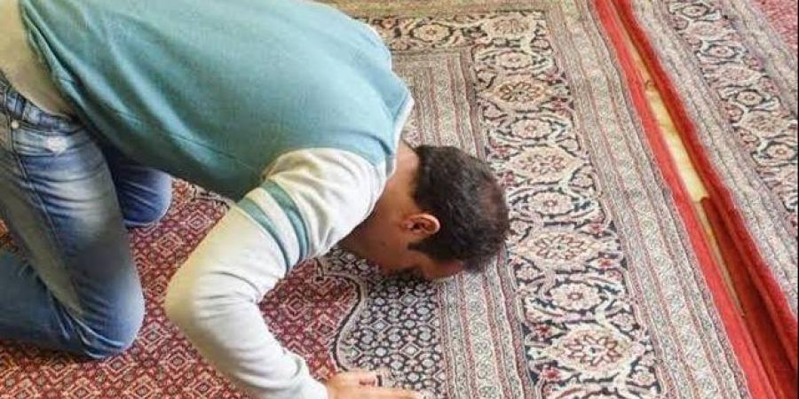 لو كثرت ذنوبك.. اعرف كيفية صلاة التوبة وصيغة الدعاء بعدها - الكويت الاخباري